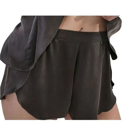Lunya Silk Shorts Small - Picture 2 of 6